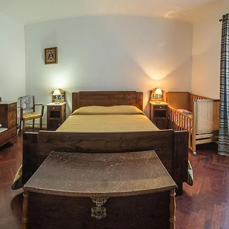 Casa Com Quinta Tradicional * Pico da Pedra
